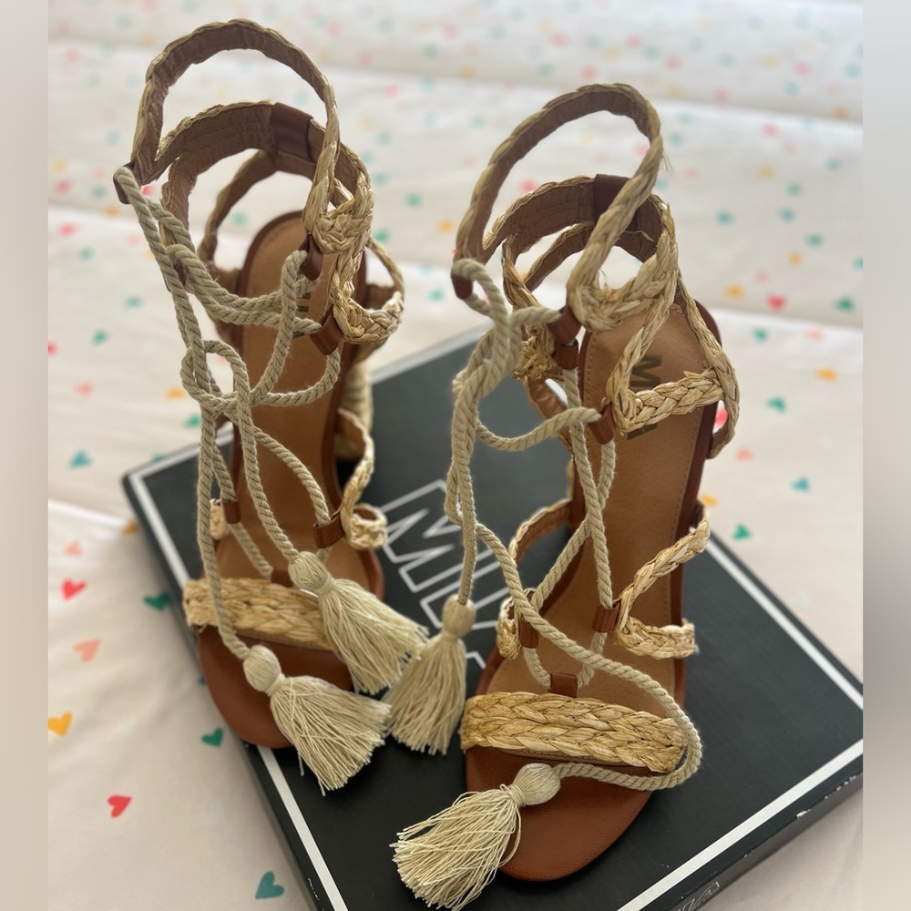 MIA sandals size 7